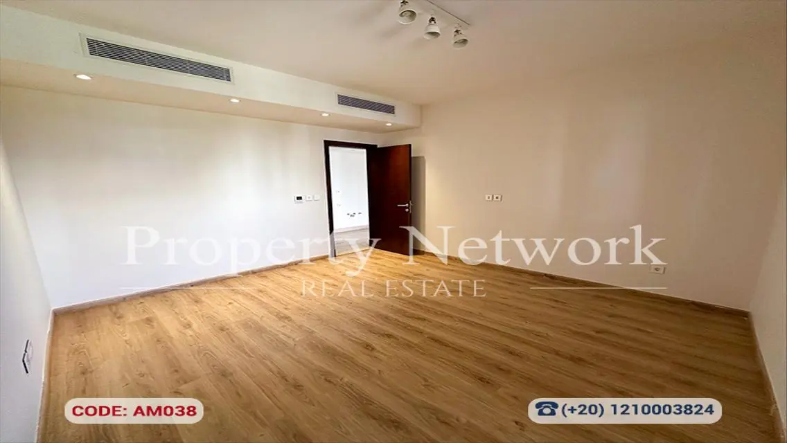 Penthouse 372 m2 for Rent in CFC Festival Livings.