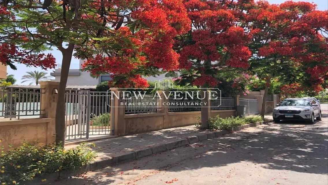 Fully finished Standalone with pool in Swan Lake