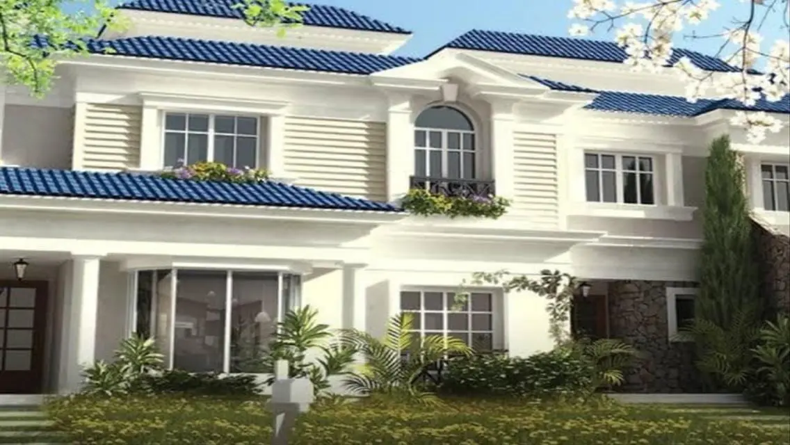 Elegant Luxury Villa with Spacious Garden for Sale