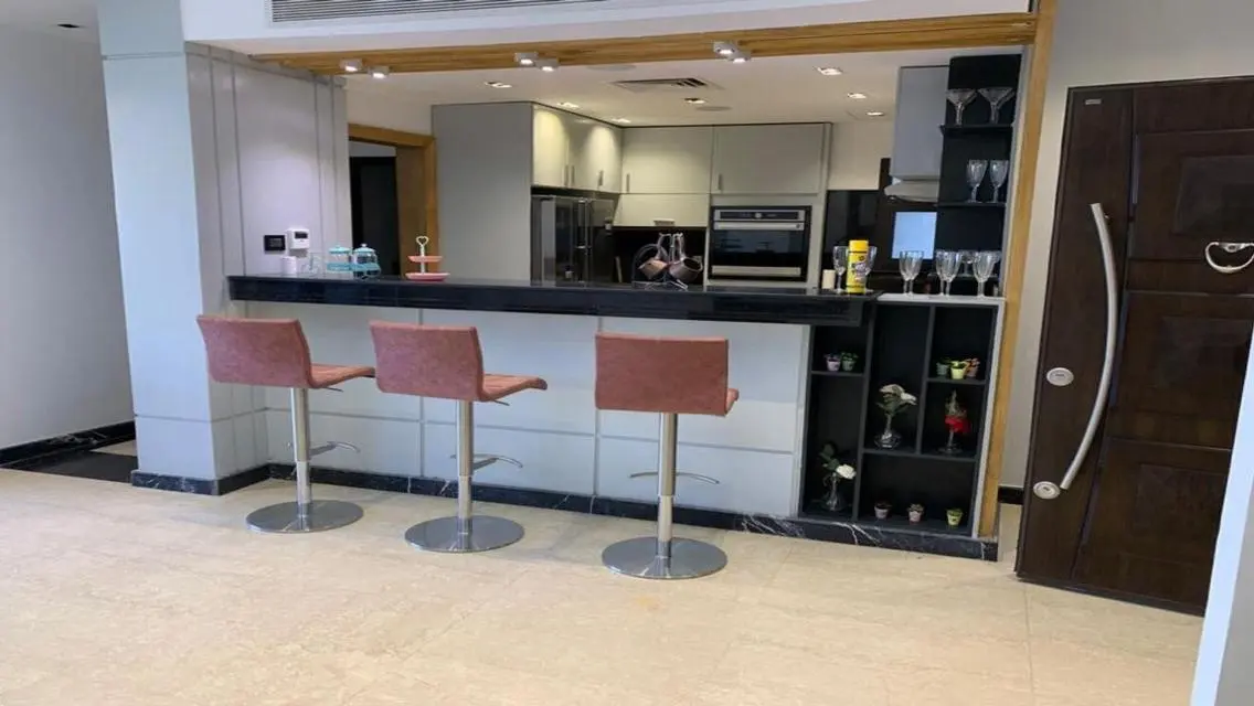 Luxury 2-Bedroom Apartment with Shared Pool