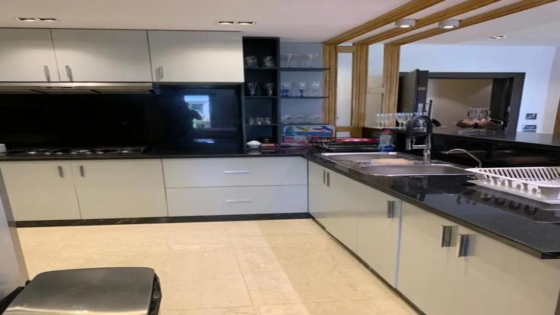 Luxury 2-Bedroom Apartment with Shared Pool