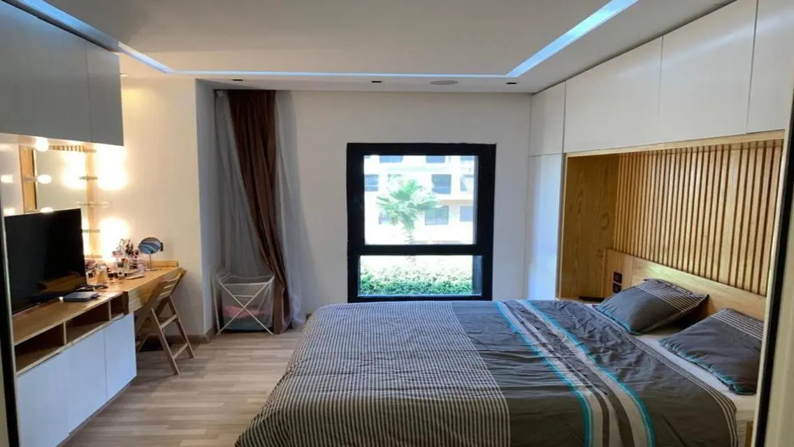Luxury 2-Bedroom Apartment with Shared Pool