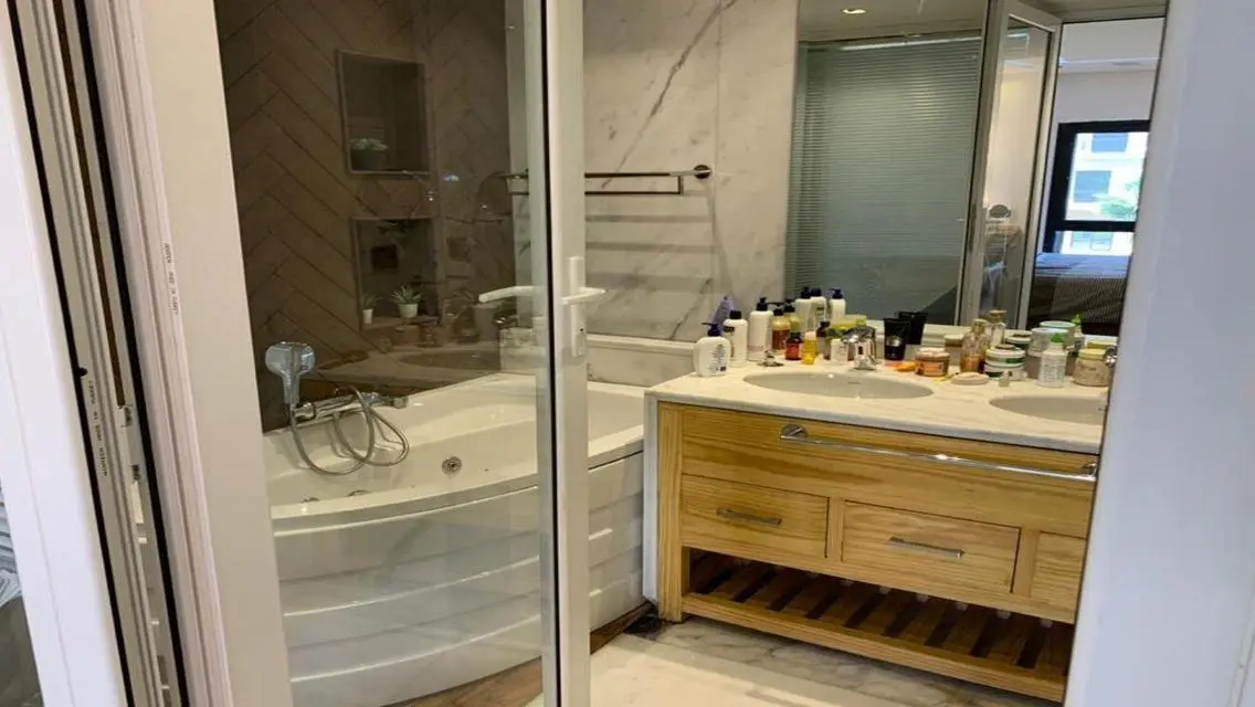 Luxury 2-Bedroom Apartment with Shared Pool