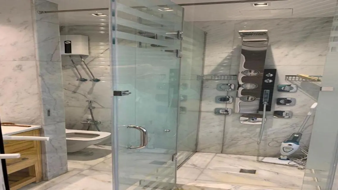 Luxury 2-Bedroom Apartment with Shared Pool