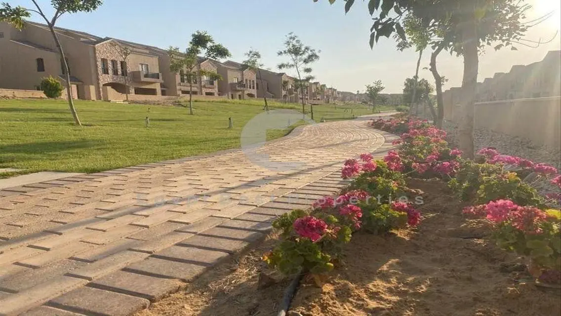 بانت هاوس مساحه متميزه في المستقبل سيتي روف خاص