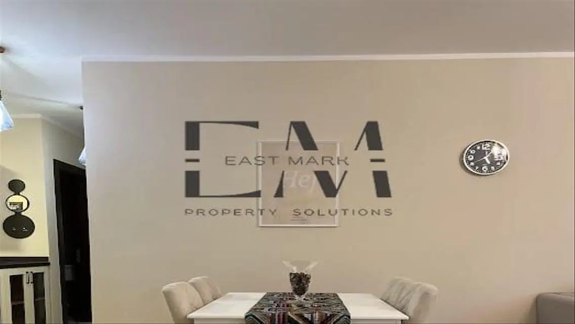 Studio Furnished for rent in 90 Avenue