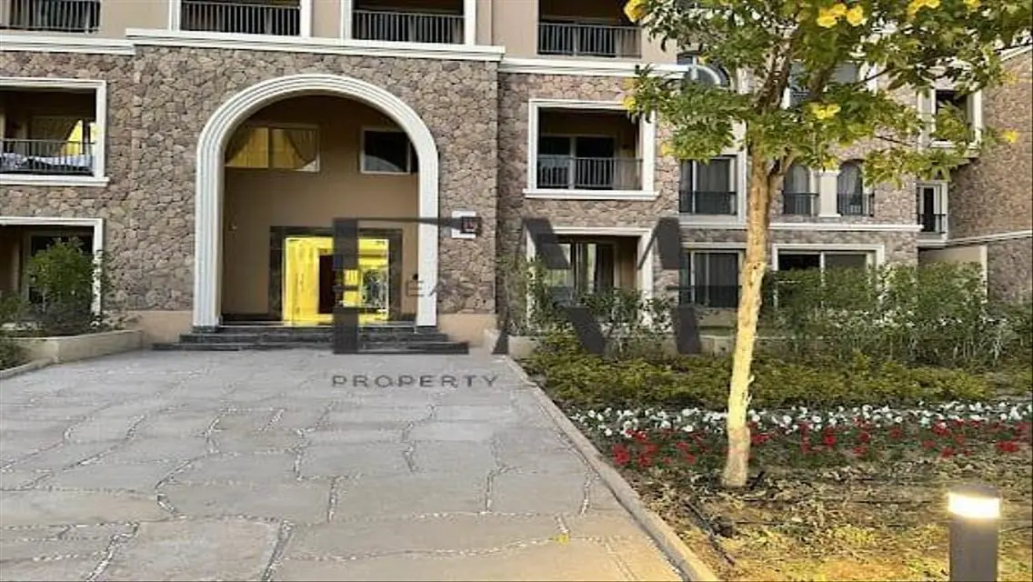 Studio Furnished for rent in 90 Avenue