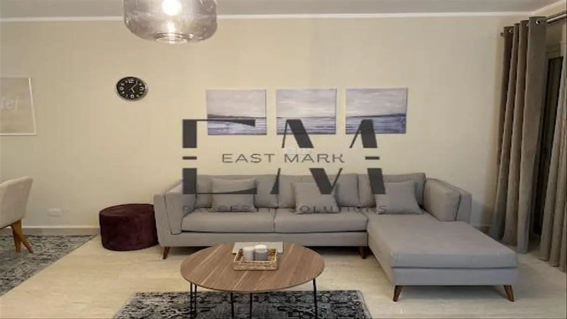 Studio Furnished for rent in 90 Avenue