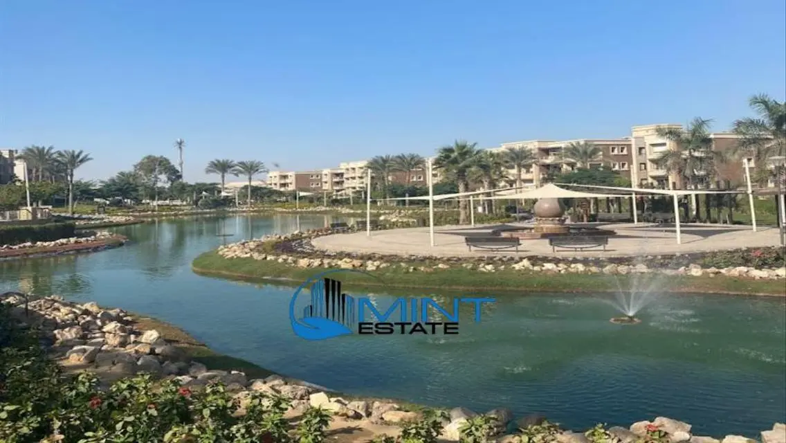 استوديو  ارضي تم معدل إلى غرفتين نوم في ويستريدج