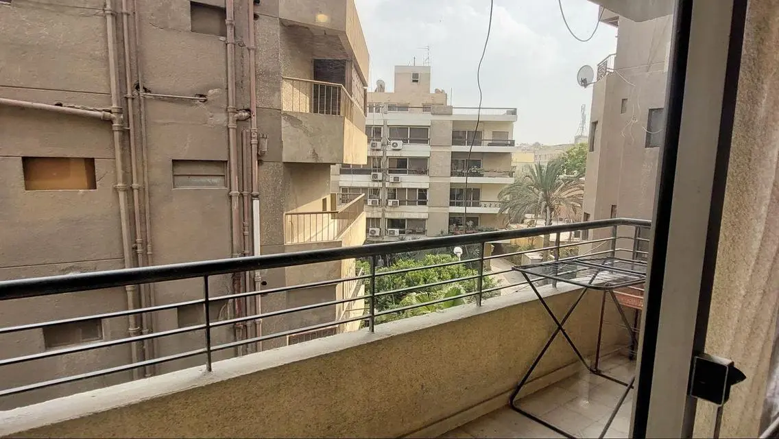 شقة للإيجار مفروش ٢٠٠ متر ٣ غرف نوم دجلة المعادي .