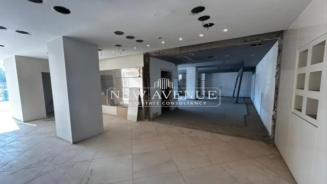 fully finished retail in merghany on a main street