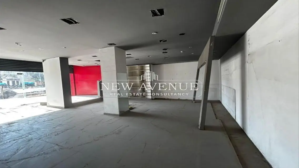 fully finished retail in merghany on a main street
