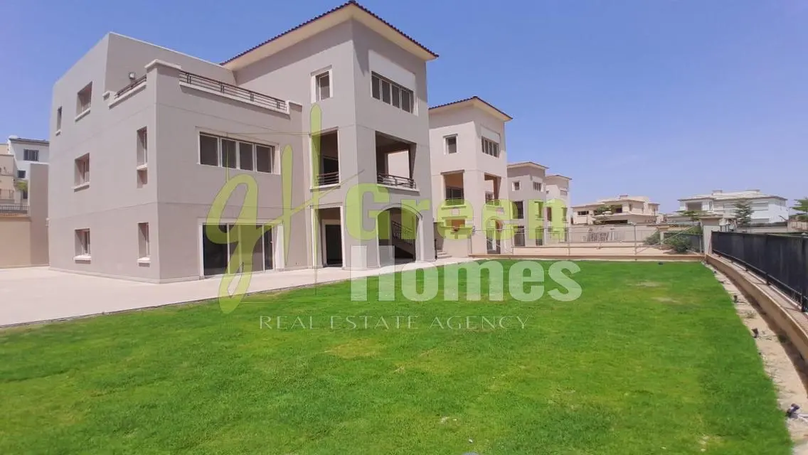 Uptown Cairo, Townhouse for Rent with Nanny Room