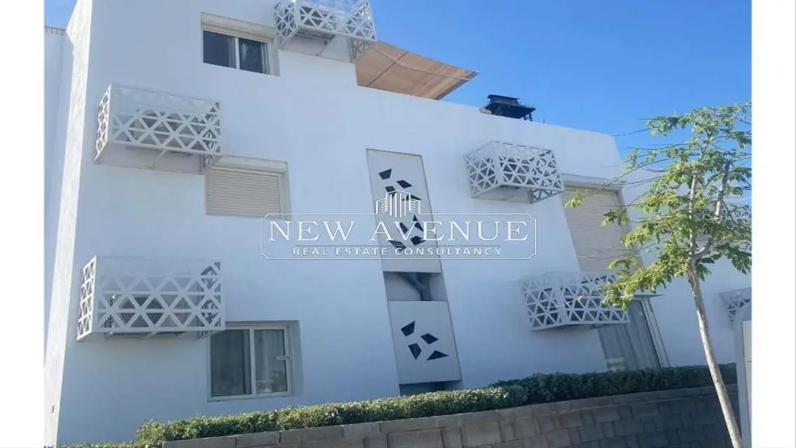 Chalet Fully Finished Prime Location direct on lagoon