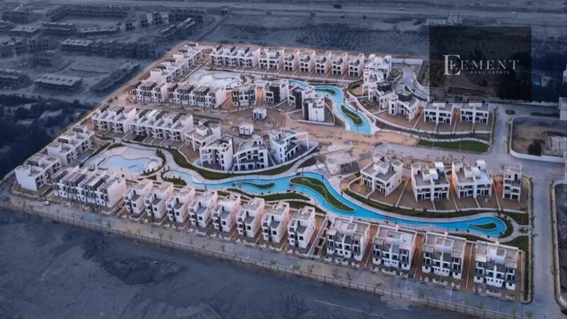 توين هاوس للبيع ب lake west موقع متميز
