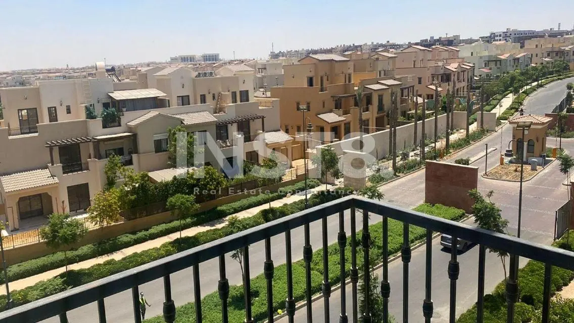 Luxury apartment for rent in Mivida pool view