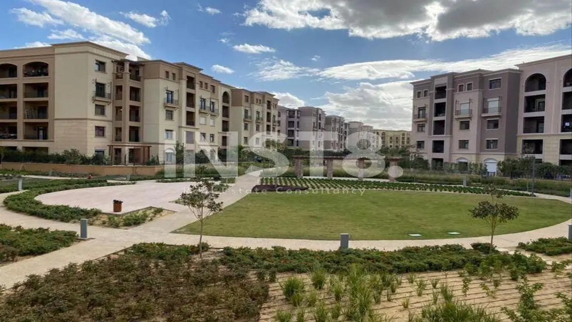 Luxury apartment for rent in Mivida pool view