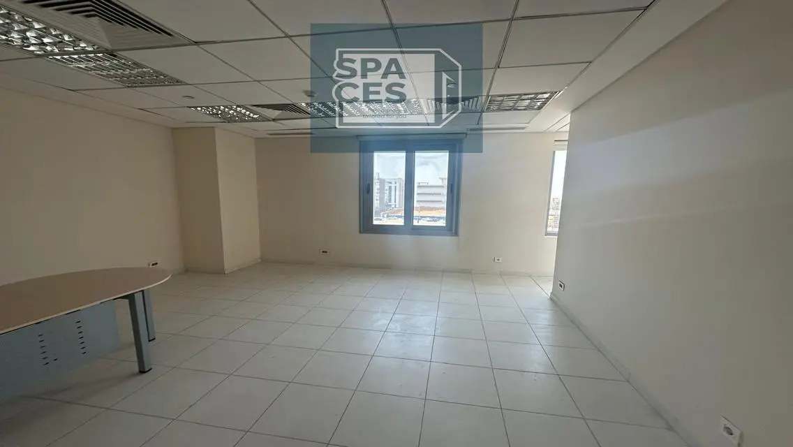 Fully finished office for rent 600m on South 90th