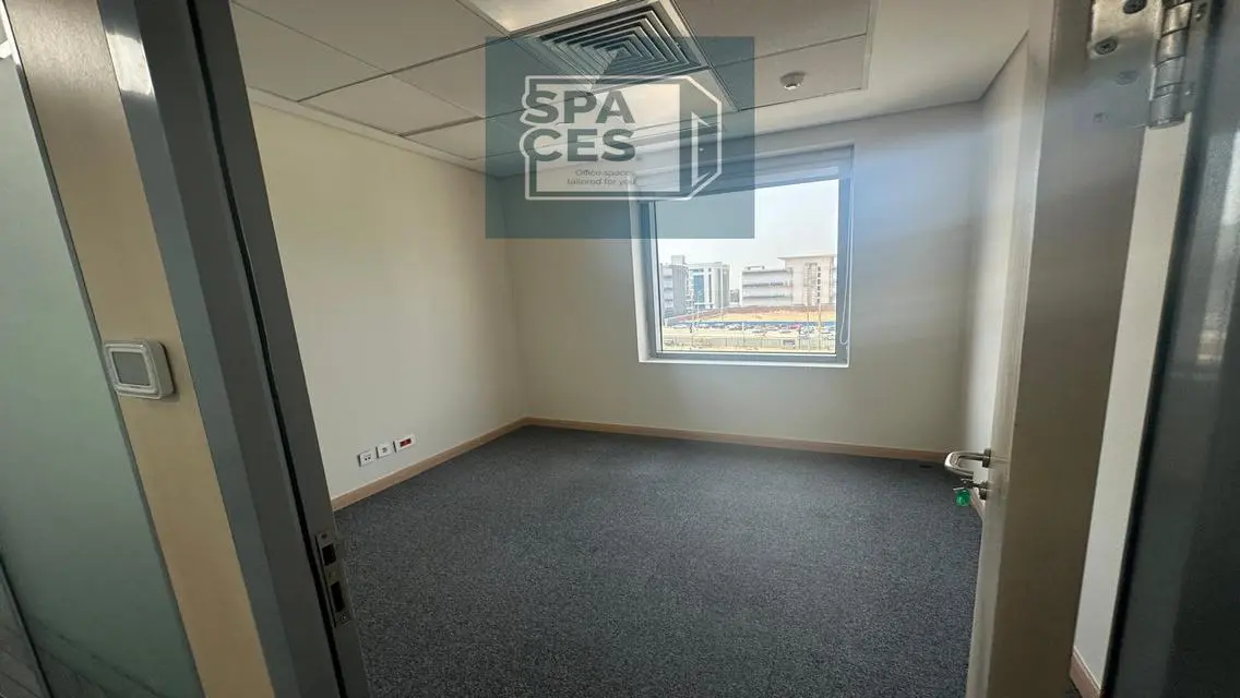 Fully finished office for rent 600m on South 90th