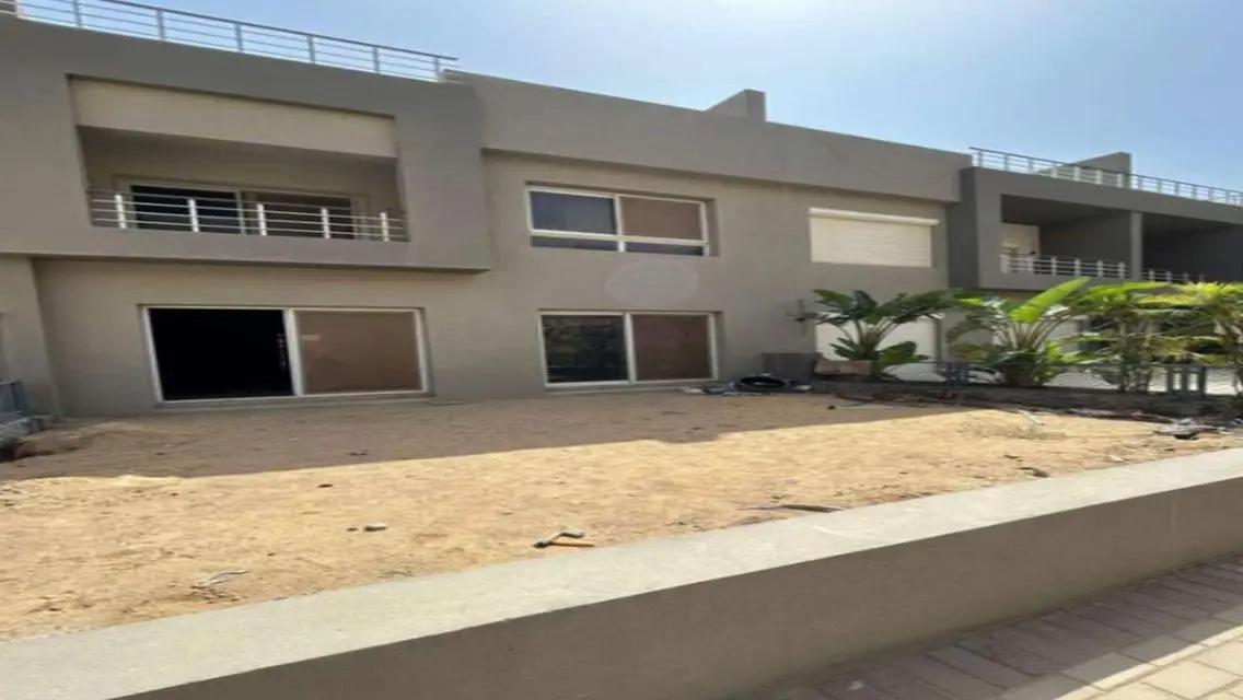 Town house in Etapa next to Al Rabwa compound