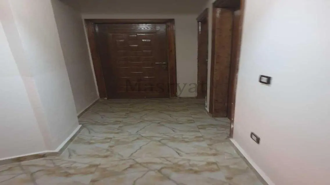 أميز لوكيشن بسعر لقطة امام الجامعة الامريكية