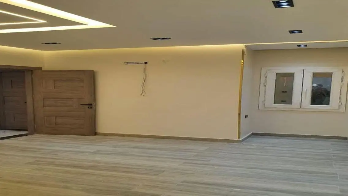 شقه للايجار  باللوتس الشماليه اول سكن