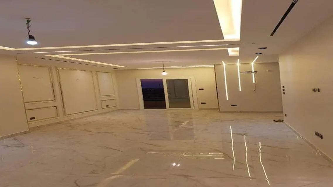 شقه للايجار  باللوتس الشماليه اول سكن