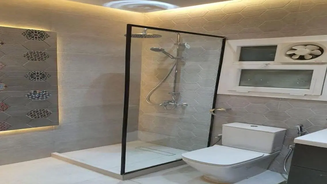 شقه للايجار  باللوتس الشماليه اول سكن