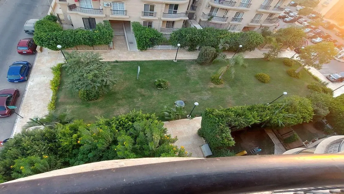 شقه للبيع بمدينة الرحاب القاهرة الجديدة