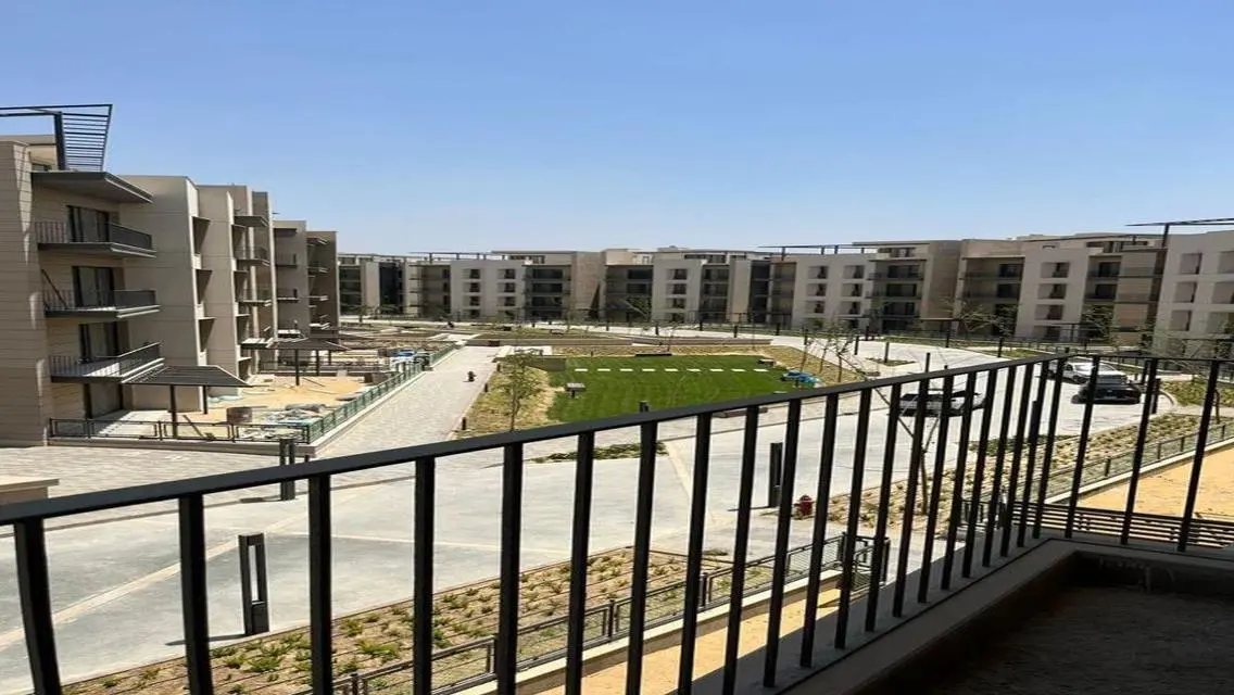 شقة متشطبة بالتكييفات والمطابخ داخل بيفرلي هيلز
