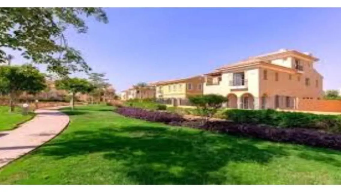 Duplex Garden In Hyde Park New Cairo