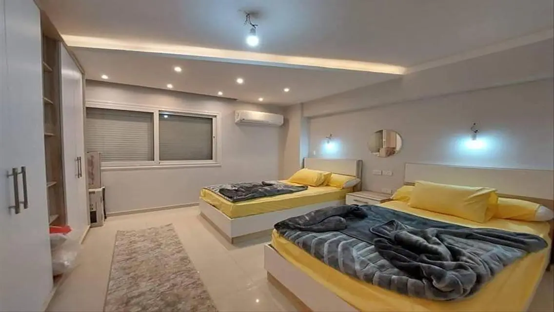 Luxurious furnished apartment in The Square