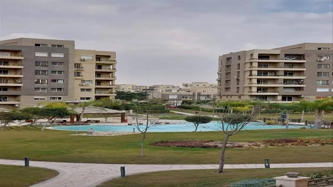 Luxurious furnished apartment in The Square
