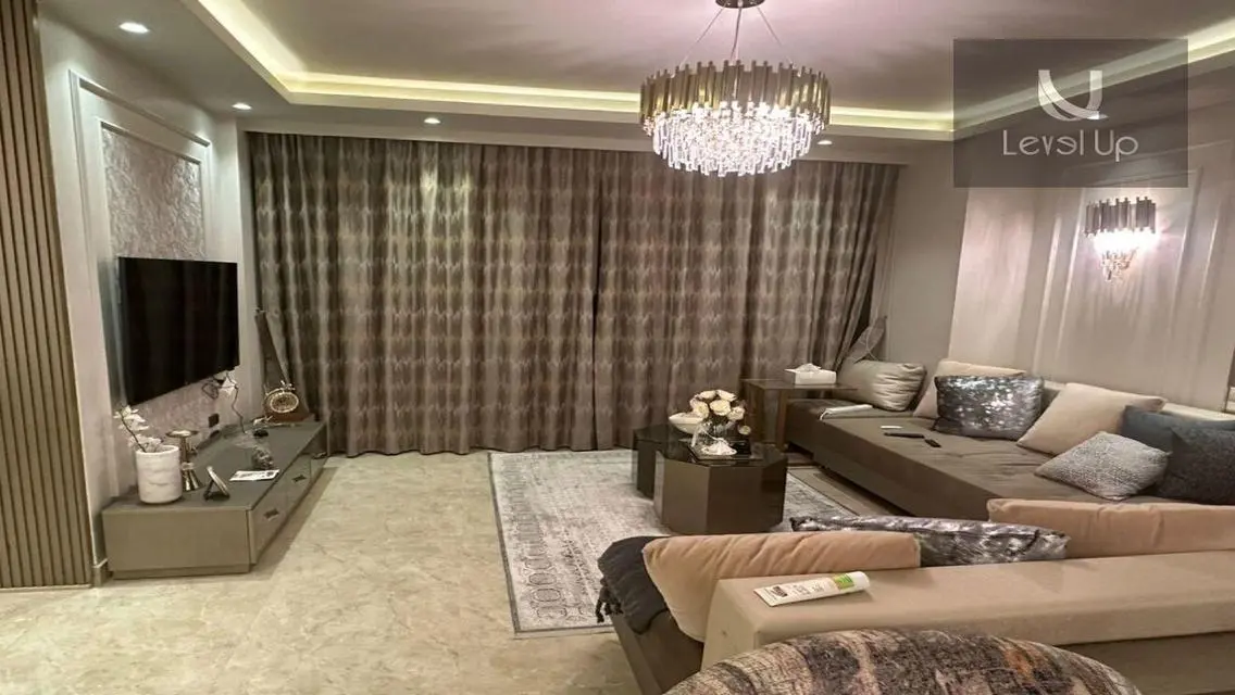 شقه للبيع تشطيب سوبر لوكس 209متر في كمبوند ازاد
