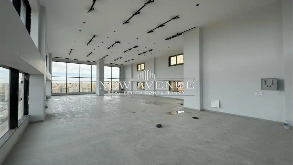 Administrative Office 280m for Rent panorama view