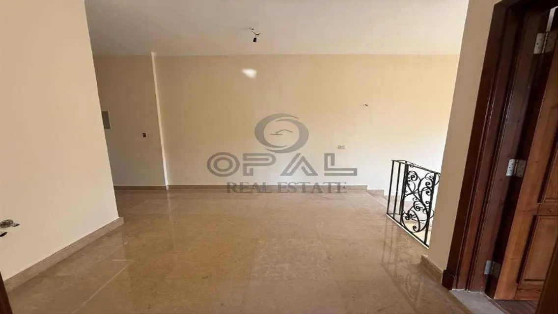 دوبلكس بجاردن كازا (مطبخ+تكيفات)3 غرف+ناني