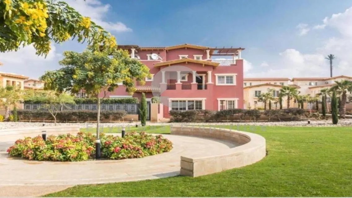 LUXURY VILLA WITH NEW OFFER 0% DP OVER 12 YEARS .