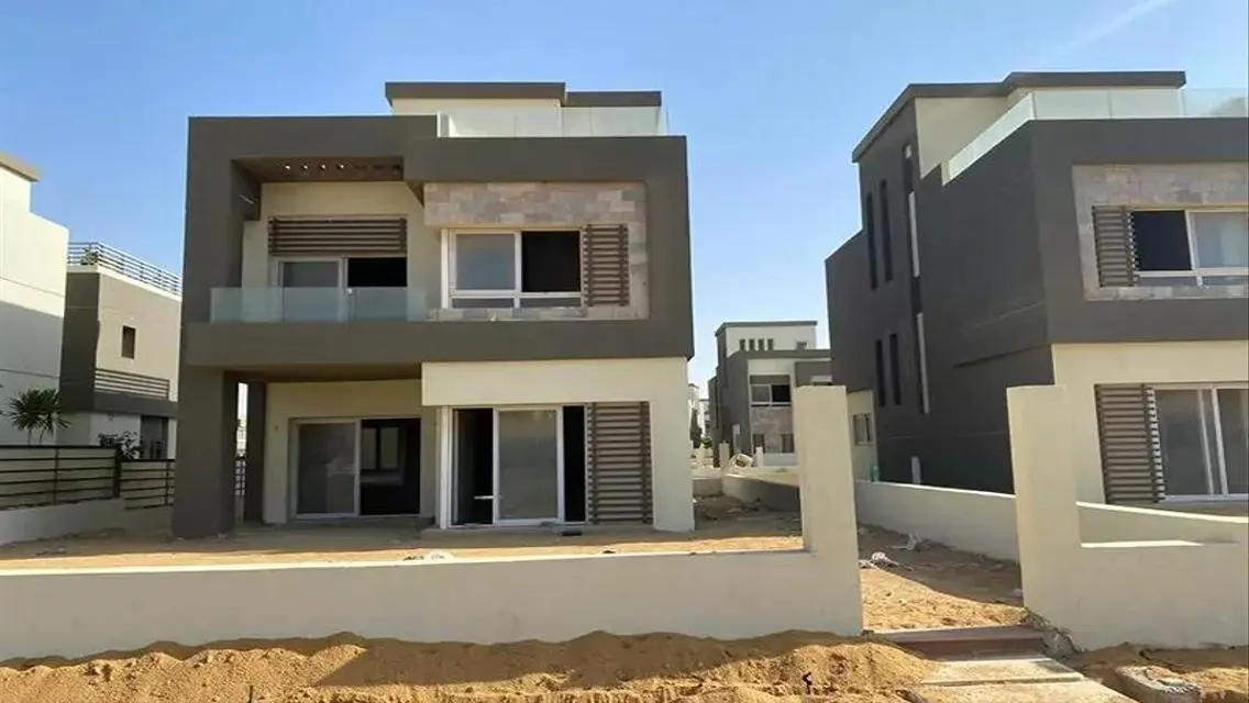Standalone for sale at Hyde park &amp; Landscape View.