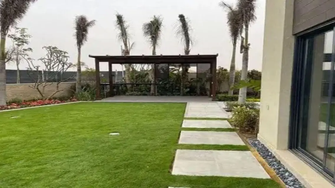 Finished villa in The Estates next to Beverly Hils