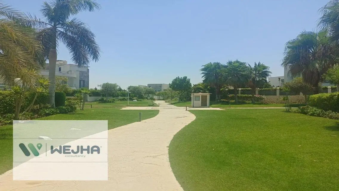 فاميلى هاوس فيو جاردن و بحرى صريح بمساحات مميزة
