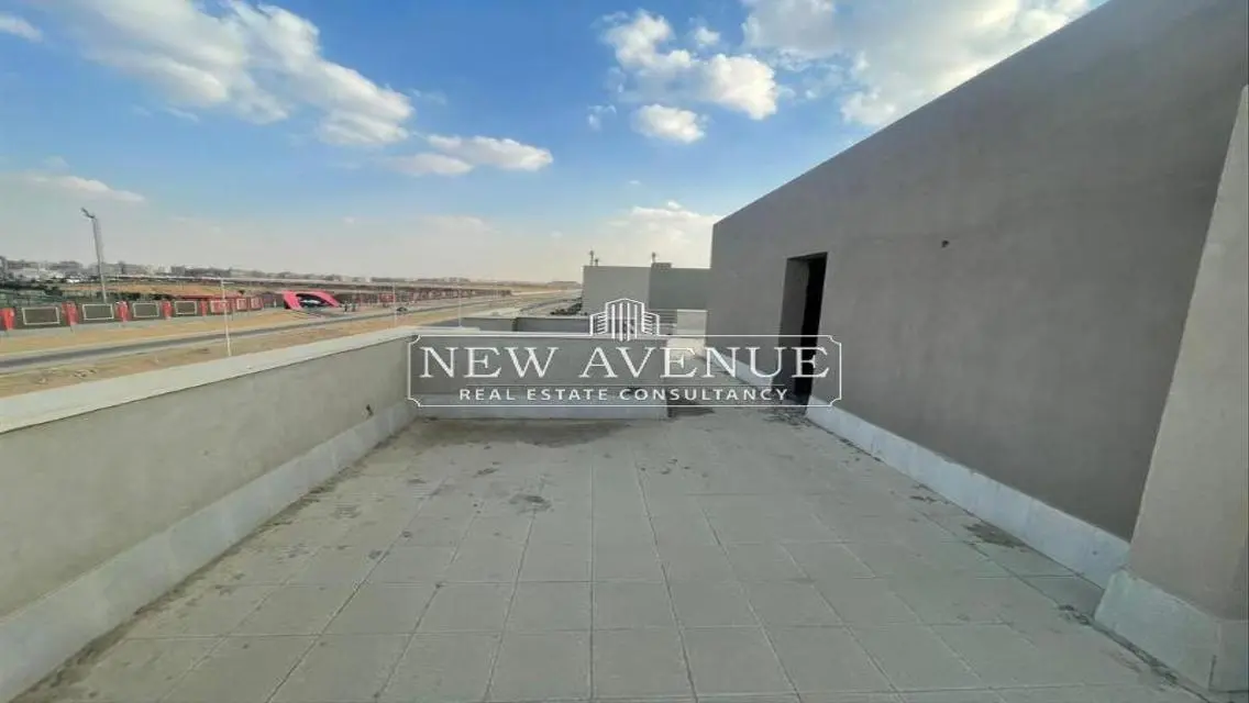Standalone Corner with Penthouse Open View in VGK