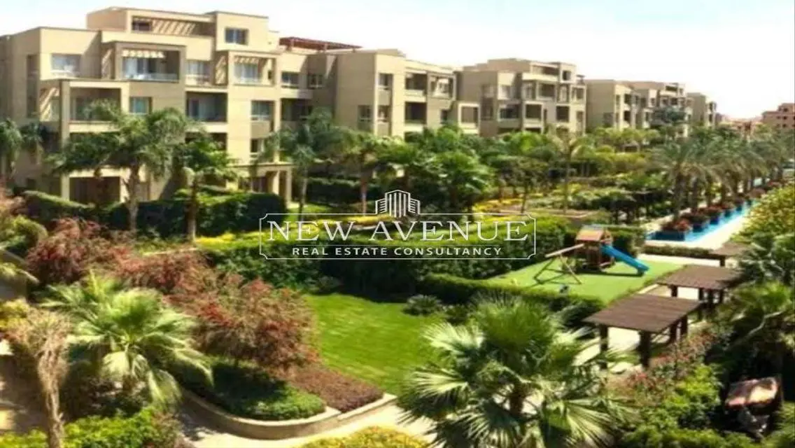 شقة فاخرة مع إطلالة رائعة للبيع