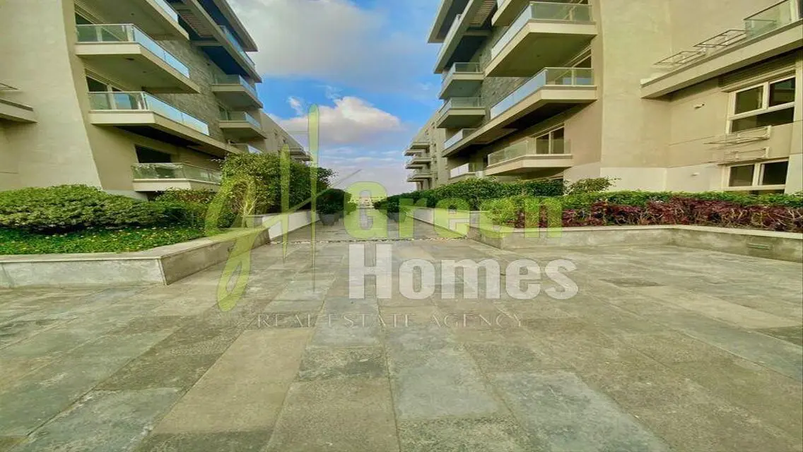 Villa for Sale in Mountain View | Prime Location