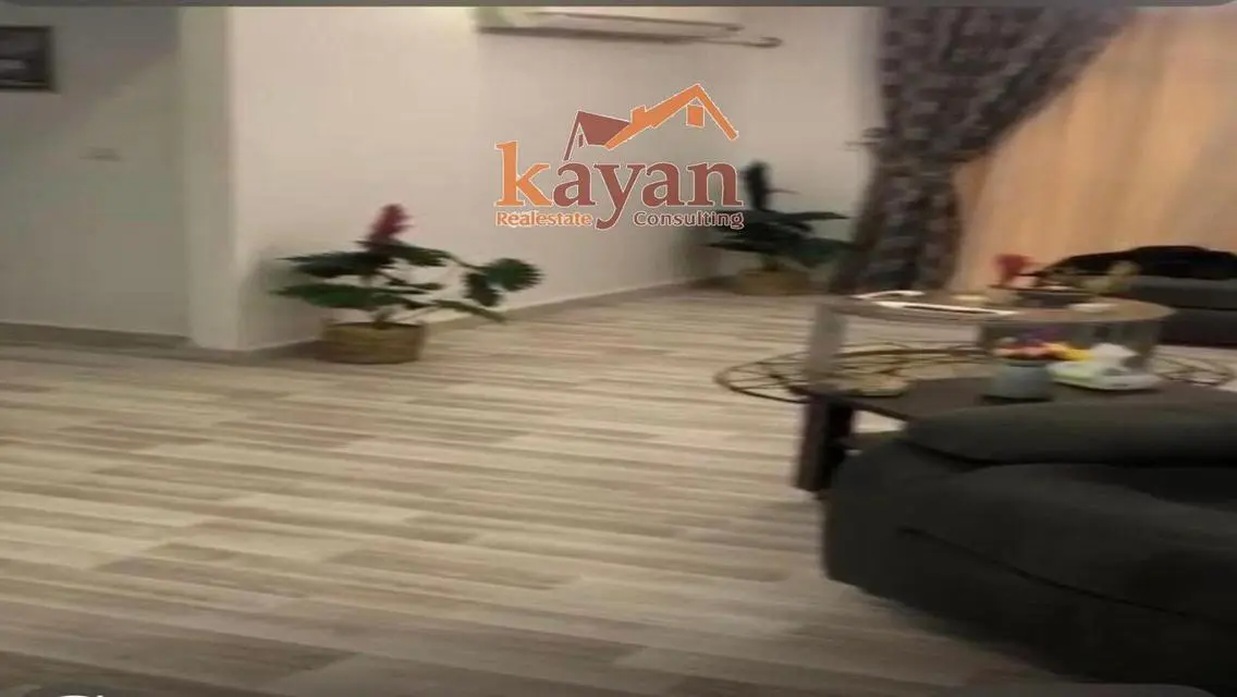 للبيع شقة اول سكن بالفرش و الاجهزة فى مدينتى