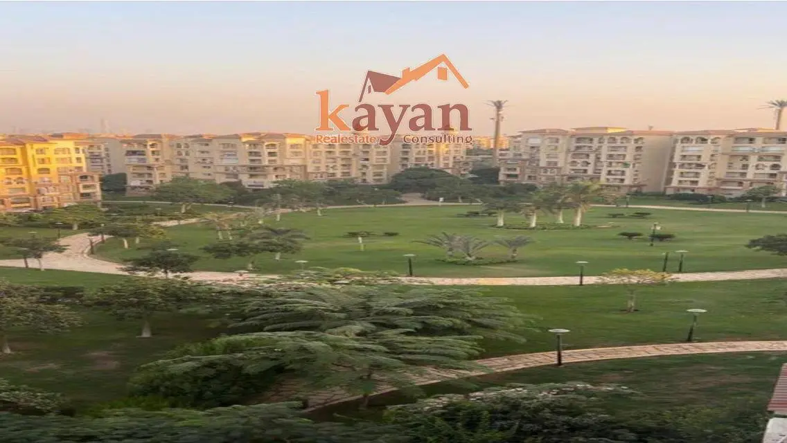 للبيع شقة اول سكن بالفرش و الاجهزة فى مدينتى