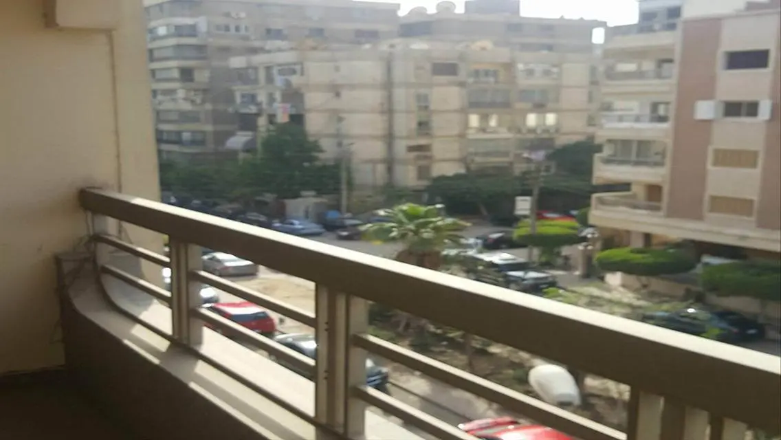 شقة للايجار 400متر دور كامل موقع مميز العروبة