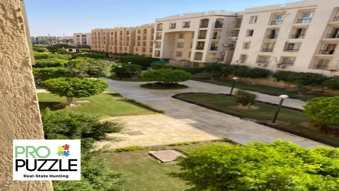 للبيع في الرحاب شقة في عمارة حديثة