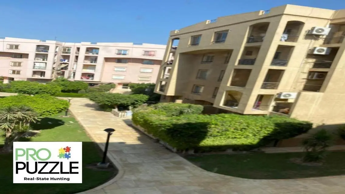 للبيع في الرحاب شقة في عمارة حديثة