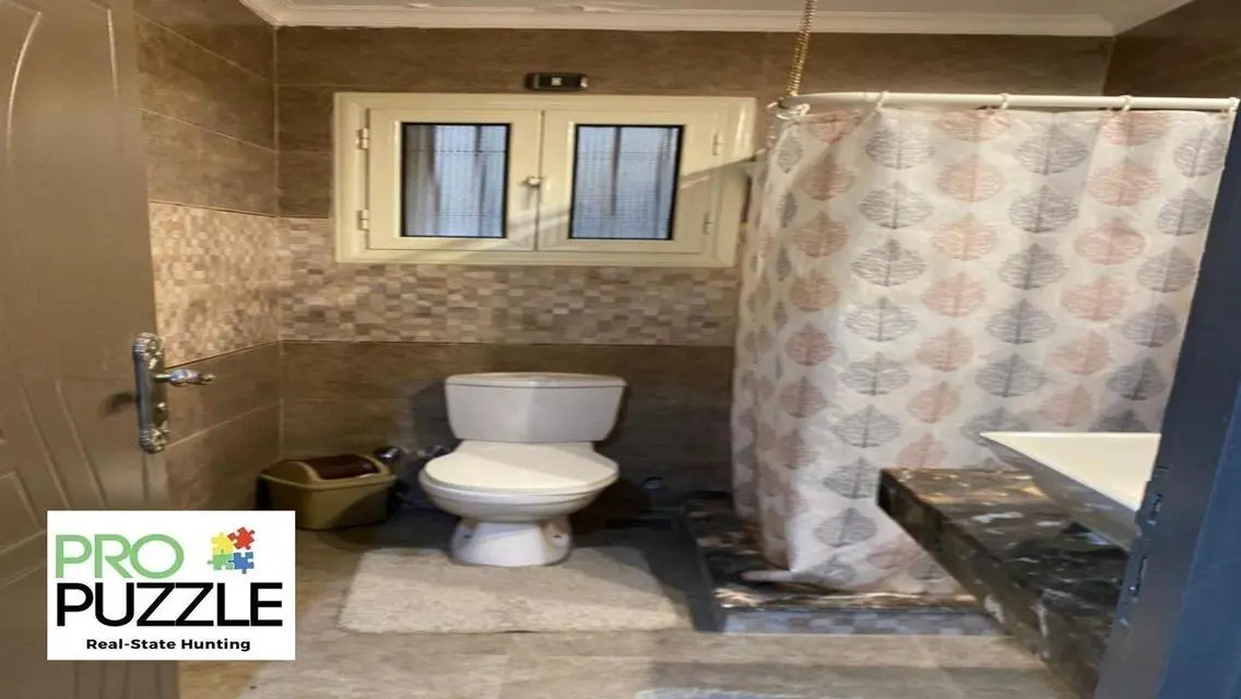 للبيع في الرحاب شقة في عمارة حديثة