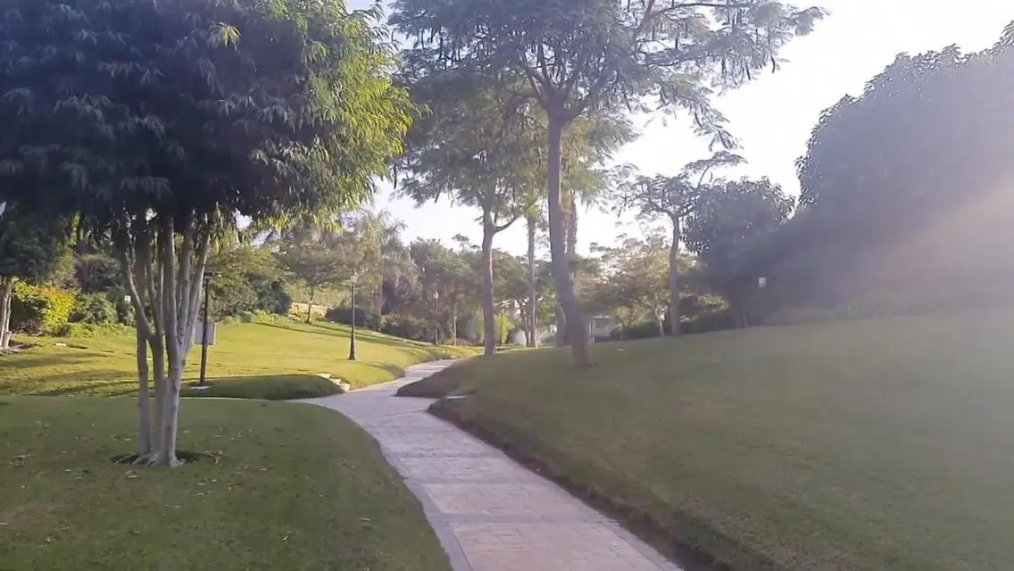 Standalone Villa for Sale in Lake View 1